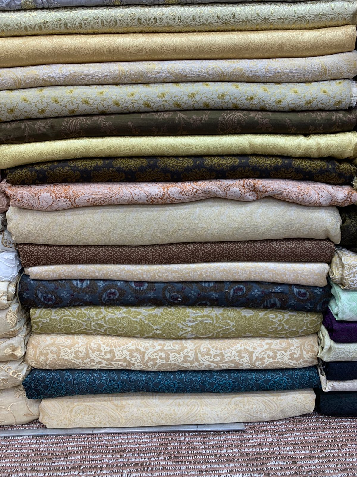 Self Banarsi khimkab fabric